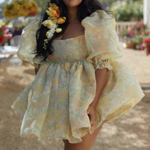 Selkie Dresses & Skirts - Selkie Citrus Trip Puff Mini Dress Green Floral Small